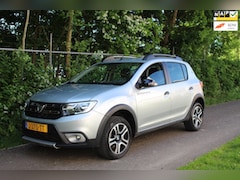 Dacia Sandero Stepway - 1.0 TCe Serie Limitee 15th Anniv. *1e EIG *NAVI *CAMERA