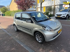 Daihatsu Sirion 2 - AUTOMAAT / Airco / 51.000 NAP / Mooie auto