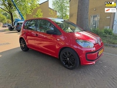 Volkswagen Up! - Tweede eigenaar / 67.000 NAP / Airco / Leuke uitvoering