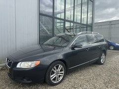 Volvo V70 - 2.0 D4 Summum | | 5 Cilinder | Lederen inter