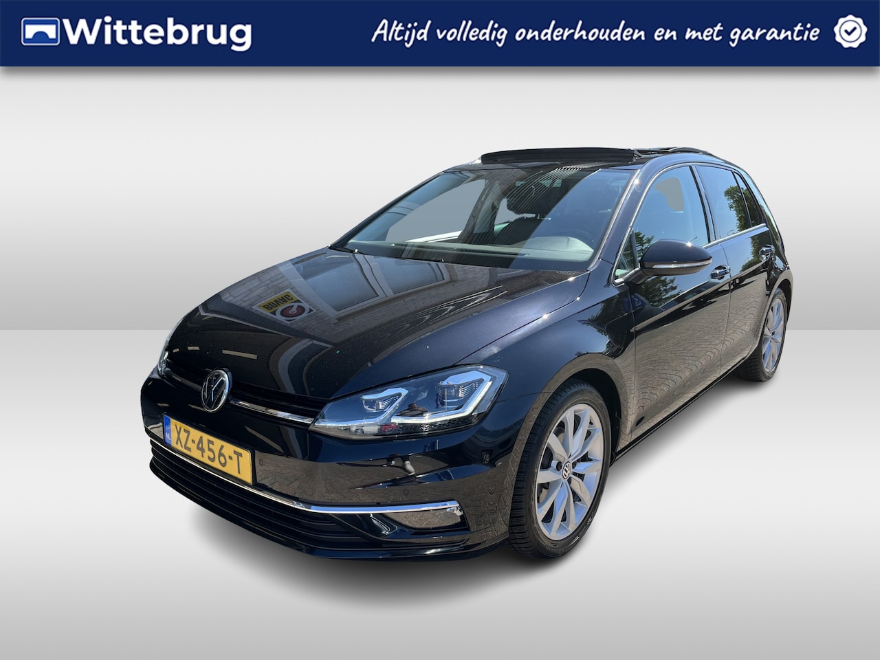 Volkswagen Golf - 1.0 TSI Highline / AUTOMAAT/ PANO/ CAMERA/ PARK. SENSOREN/ LED/ DIGITAL DASHBOARD/ ERGO AC - AutoWereld.nl
