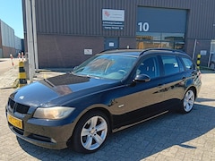 BMW 3-serie Touring - 318i