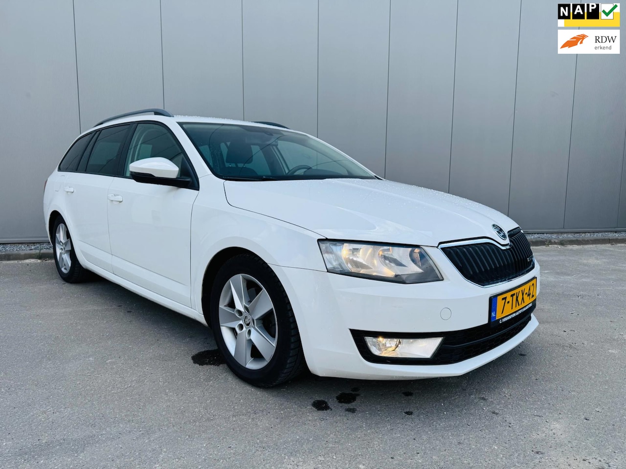 Skoda Octavia Combi - 1.6 TDI Greenline Businessline 1.6 TDI Greenline Businessline - AutoWereld.nl