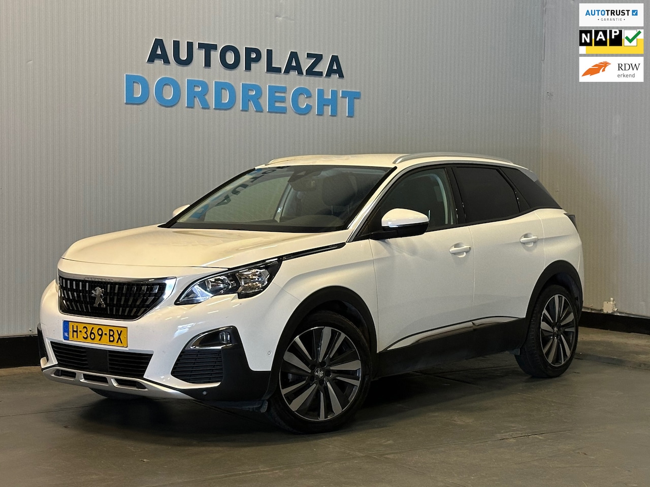 Peugeot 3008 - 1.2 PureTech Blue Lease Premium 1.2 PureTech Blue Lease Premium - AutoWereld.nl