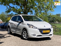 Peugeot 208 - 1.2 VTi Style | 1e eigenaar | Navi + Clima + Cruise nu €5.975,