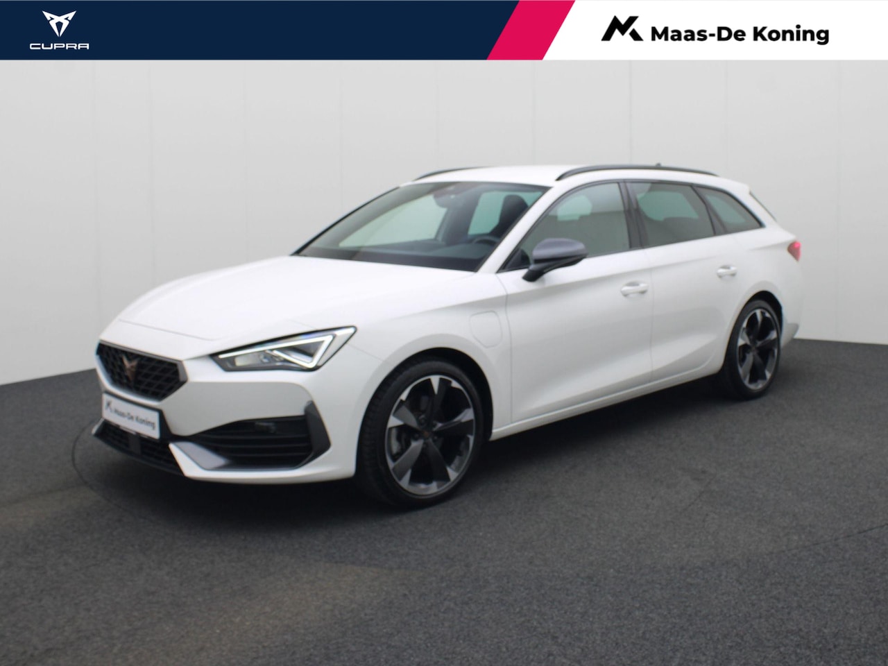 CUPRA Leon Sportstourer - 1.4e-Hybrid PHEV 150kw 204PK DSG | Navigatie |  Leder/stof |  Parkeersensoren | 18" velgen - AutoWereld.nl