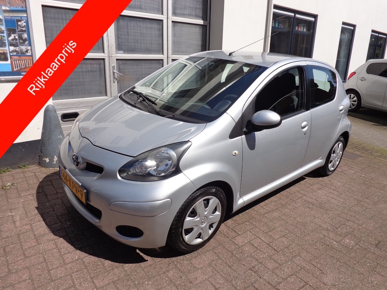 Toyota Aygo - 1.0 12V VVT-I 5DRS Comfort - AutoWereld.nl