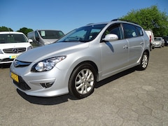 Hyundai i30 CW - 1.6i i-Motion AUTOMAAT/ECC/LMV/TREKHAAK