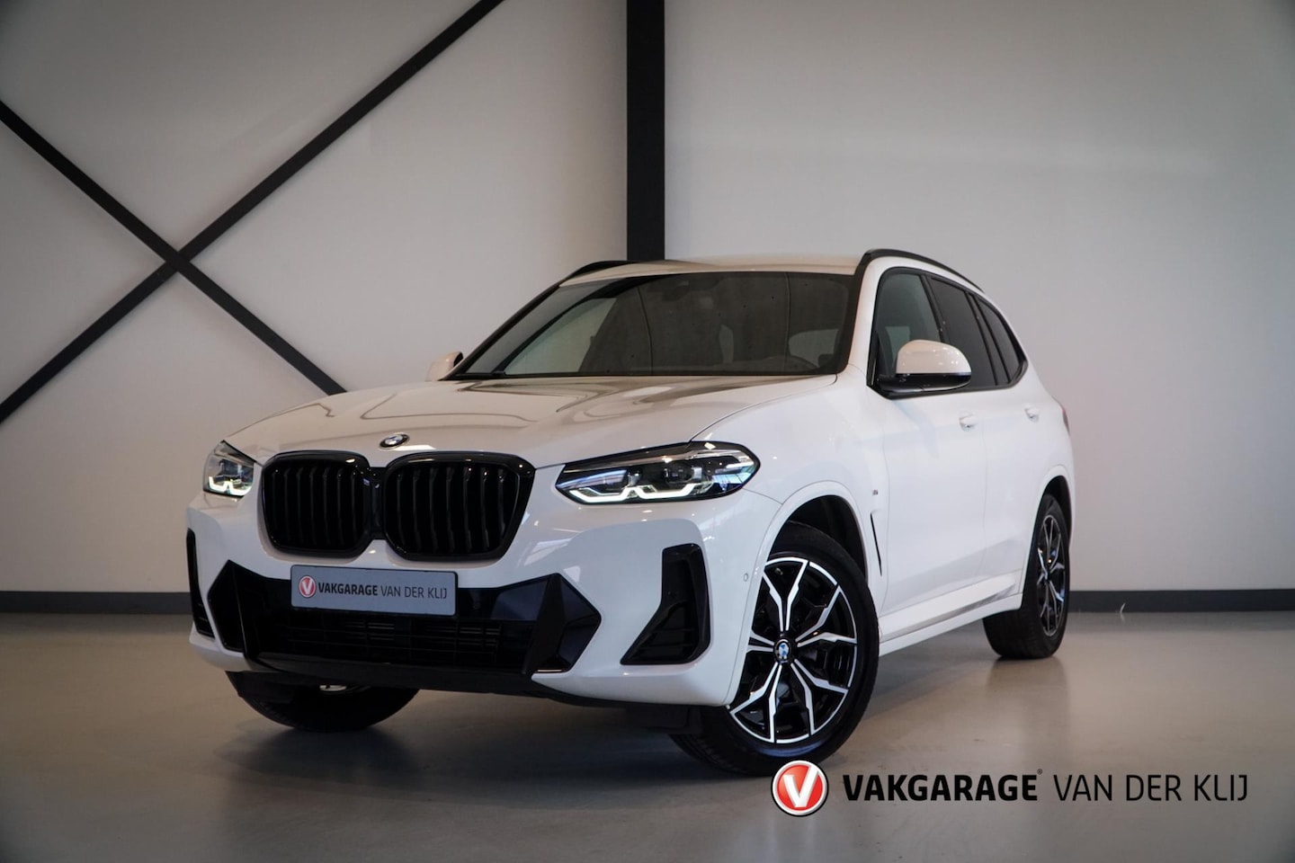BMW X3 - XDrive20i M-Sport | Camera | Hifi | Shadow | Live Cockpit Prof. | Stoelverwarming | Keyles - AutoWereld.nl