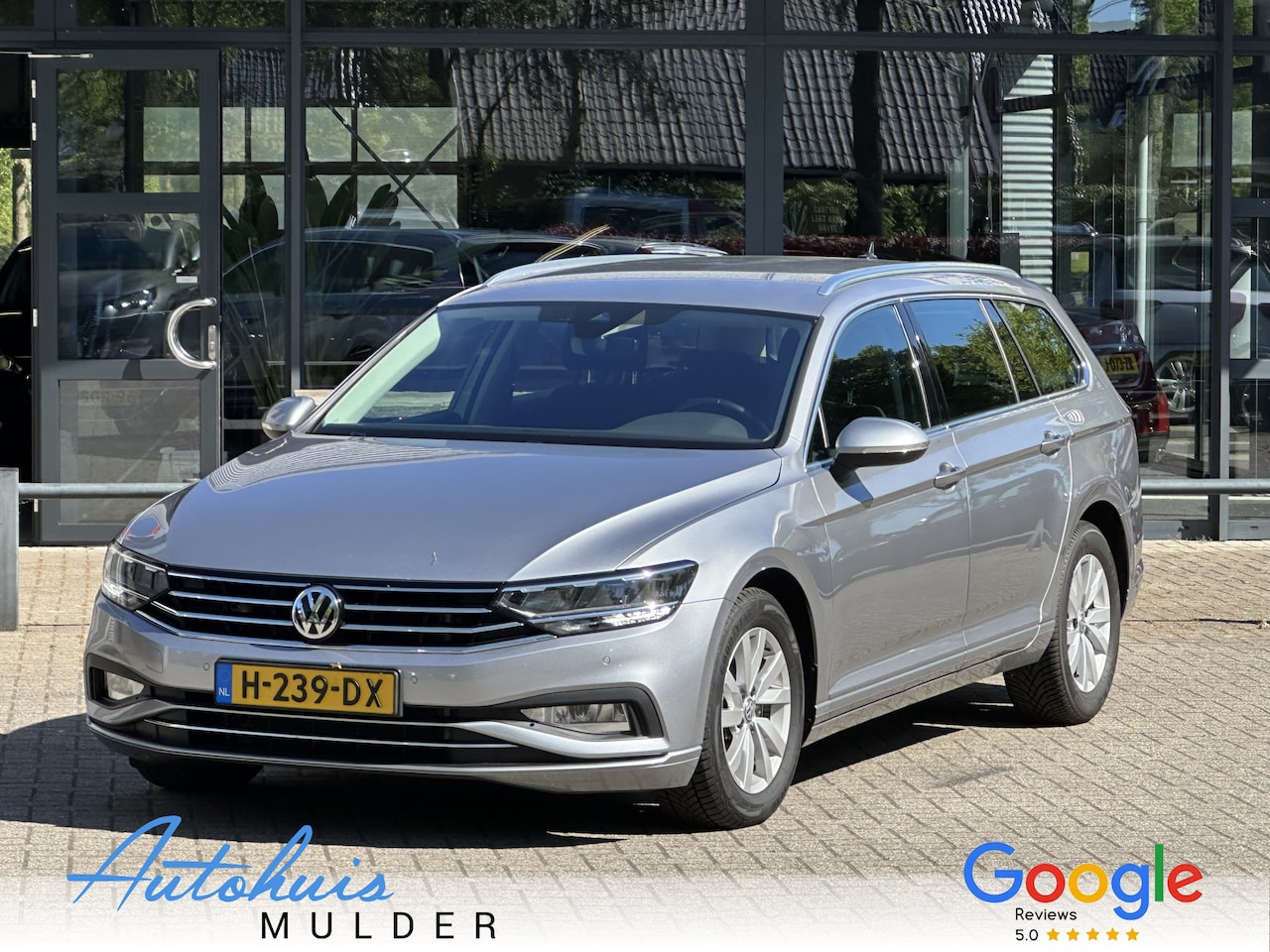 Volkswagen Passat Variant - 1.5 TSI Comfort Business Automaat/Camera/Keyless entry/Stoelverwarming/Apple carplay - AutoWereld.nl