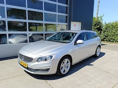 Volvo V60 - 2.4 D6 Twin Engine Momentum AWD