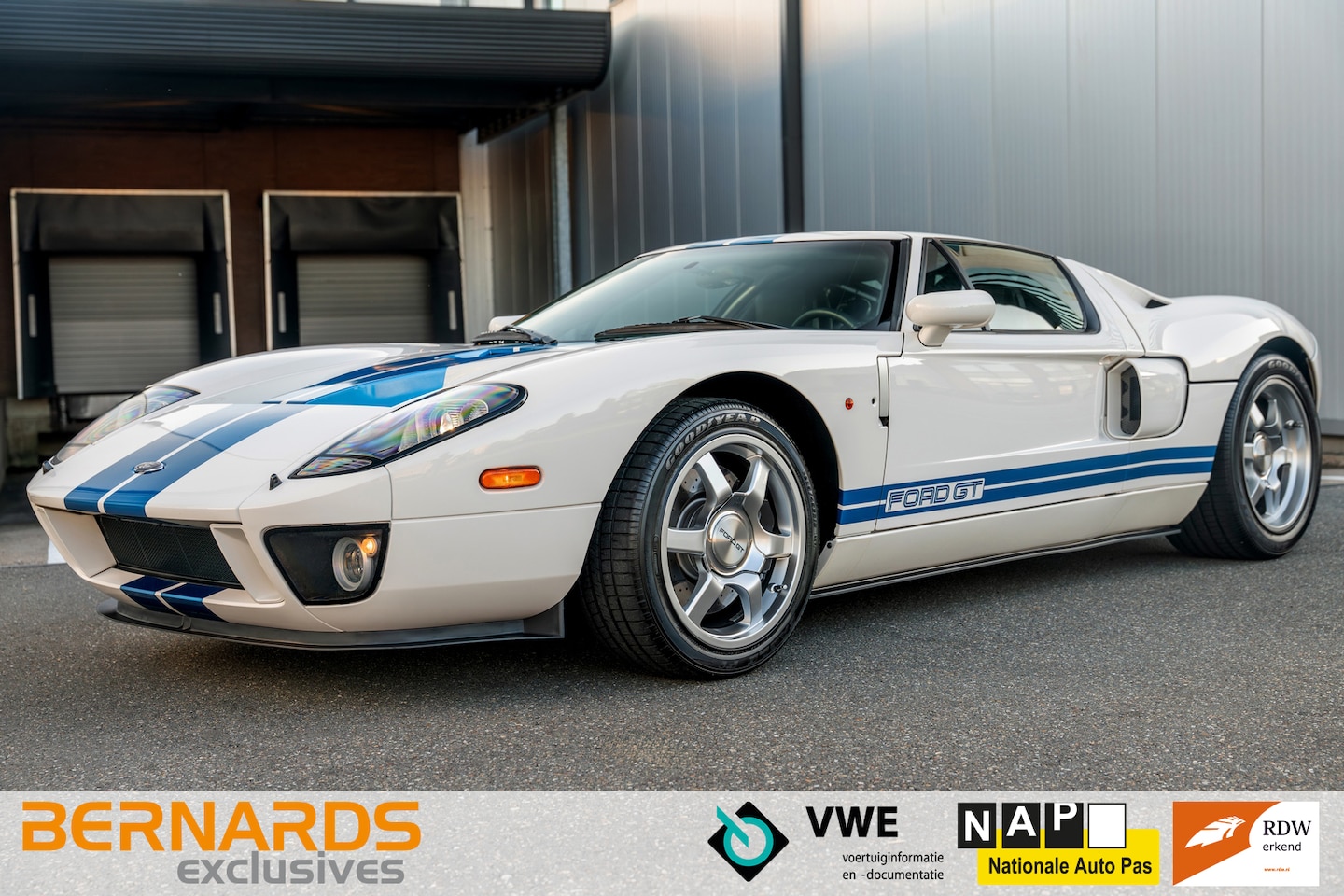 Ford GT - - 1 of 101 European Delivered - Blue Striping! - AutoWereld.nl