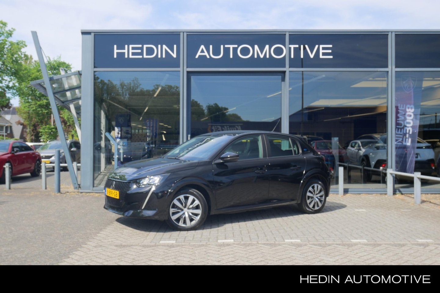 Peugeot e-208 - EV Active Pack 50 kWh | 3 Fase | Airconditioning | Navi middels app | Carplay | Stoelverwa - AutoWereld.nl