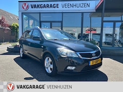 Kia Cee'd Sporty Wagon - 1.4 CVVT Navigator Plus Pack|Trekhaak|Pano|Nieuwe APK|