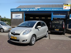 Toyota Yaris - 1.3 VVTi Aspiration climate keurige yaris