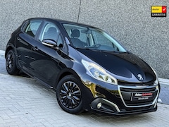 Peugeot 208 - 1.2 PureTech Blue Led Navigatie N.A.P Airco