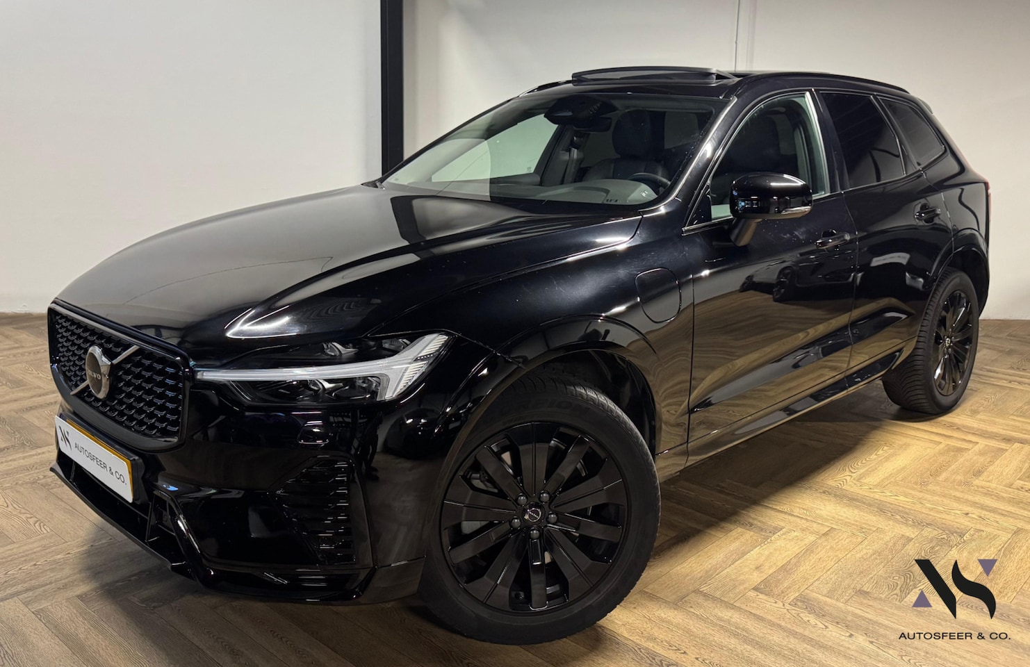 Volvo XC60 - 2.0 T6 Plug-in hybrid AWD Ultimate Bright PANO VOL' - AutoWereld.nl