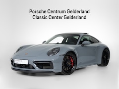 Porsche 911 - Carrera 4 GTS