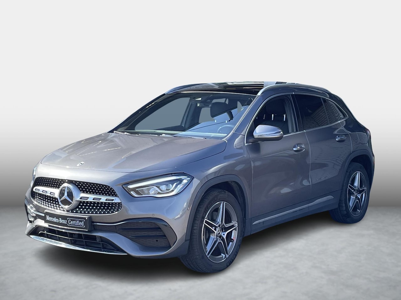 Mercedes-Benz GLA-Klasse - 250 e AMG | Panoramadak - AutoWereld.nl