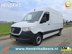Mercedes-Benz Sprinter - 317 CDI L2 H2 RWD - AUTOMAAT - 170 Pk - Euro 6 - MBUX - ParkeerCamera - StoelVerwarming