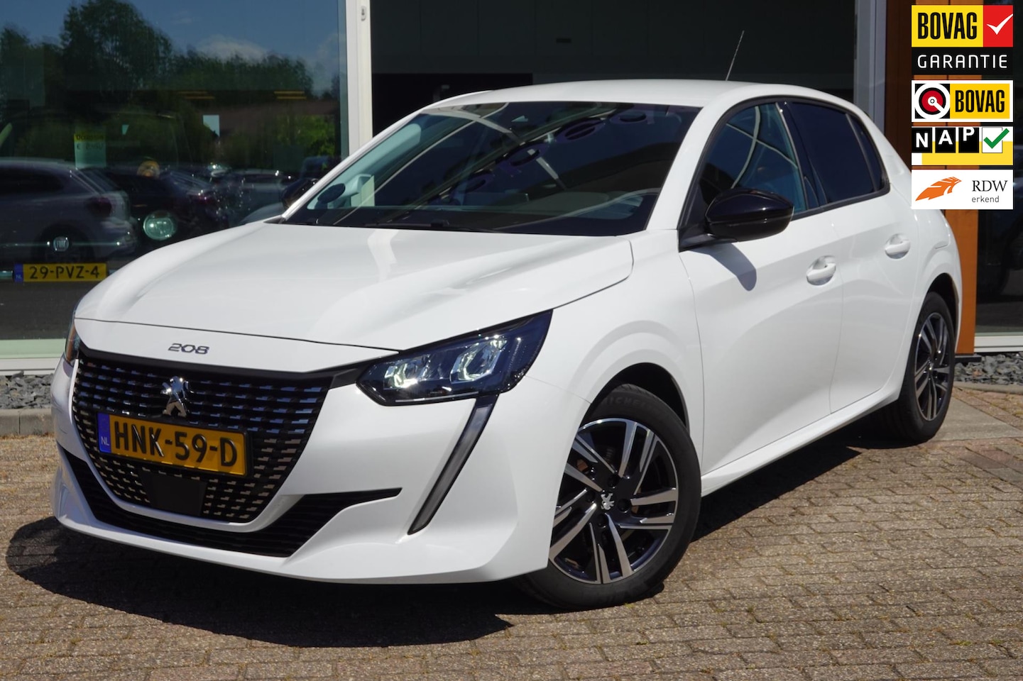 Peugeot 208 - 1.2 PureTech 100 Allure - AutoWereld.nl