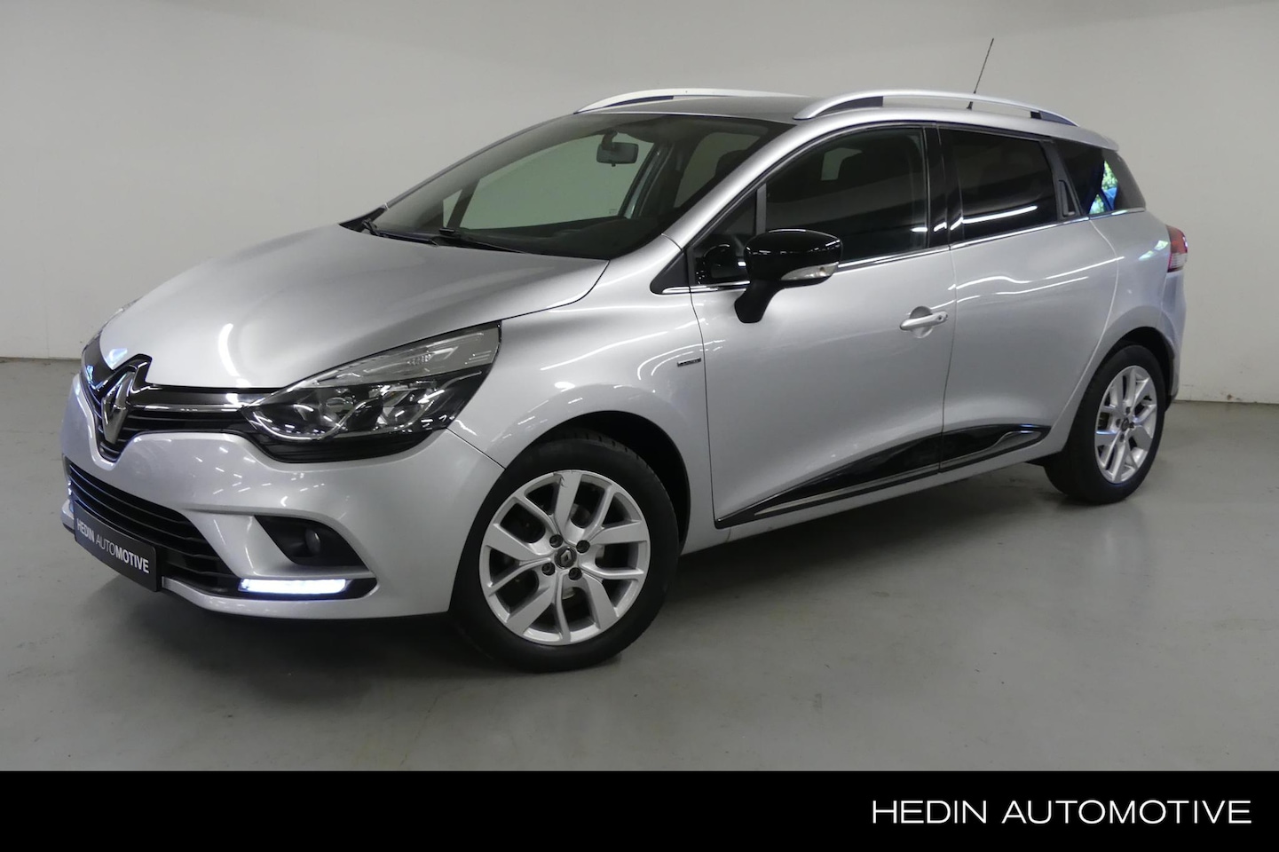 Renault Clio Estate - TCe 90 Limited | MediaNav Multimedia & Navigatie | Lichtmetalen Velgen | Airco | Parkeerse - AutoWereld.nl