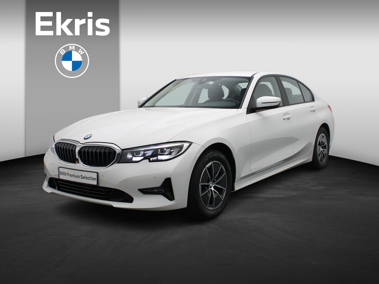 BMW 3-serie - Sedan 318i BMW Live Cockpit Professional | PDC | DAB | 16" - AutoWereld.nl