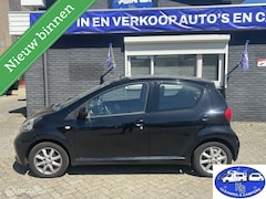 Toyota Aygo - 1.0-12V +