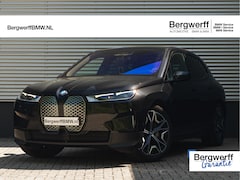 BMW iX - xDrive40 - Driving Ass Prof - Harman Kardon - Stoelventilatie