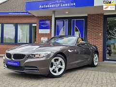 BMW Z4 Roadster - SDrive23i Executive Navigatie Bluetooth Comfortstoelen Cruise Control Alarm III PDC Voor +