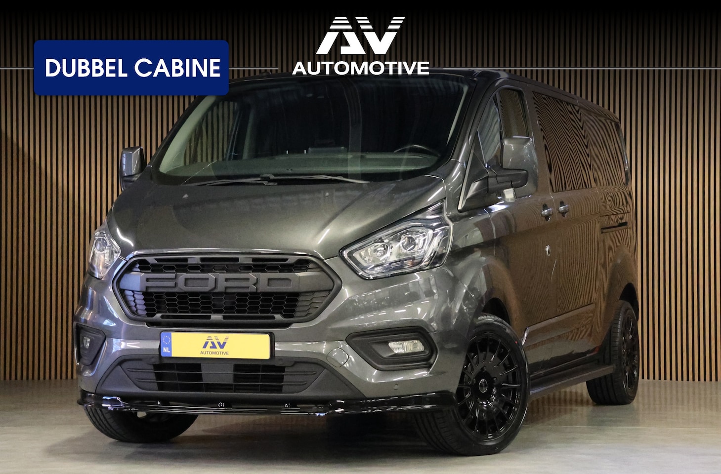 Ford Transit Custom - 320 2.0 TDCI L2H1 Limited DC | 6-Zitter | Navigatie | CarPlay | Camera | L+R Schuifdeur | - AutoWereld.nl