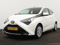 Toyota Aygo - 1.0 VVT-i X-Play X-Shift Automaat | 1e Eigenaar | Camera | Airco |