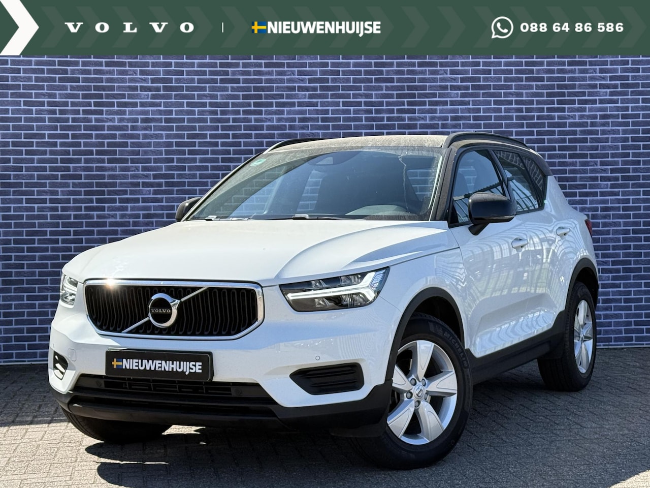 Volvo XC40 - 1.5 T2 Momentum Core | Camera | Parkeersensoren voor + Achter | Navigatie | On Call | Carp - AutoWereld.nl