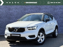 Volvo XC40 - 1.5 T2 Momentum Core | NIEUW BINNEN | Camera | Parkeersensoren voor + Achter | Navigatie |