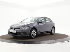 Volkswagen Polo - 1.0 Tsi 95pk Life · Apple/Android Car Play · Airco · P-Sensoren · ACC · DAB · 15'' Inch ·