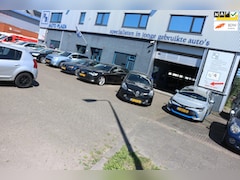Renault Clio - 1.2 TCe Intens AUTOMAAT / CAMERA / NAVI / NW APK + BEURT