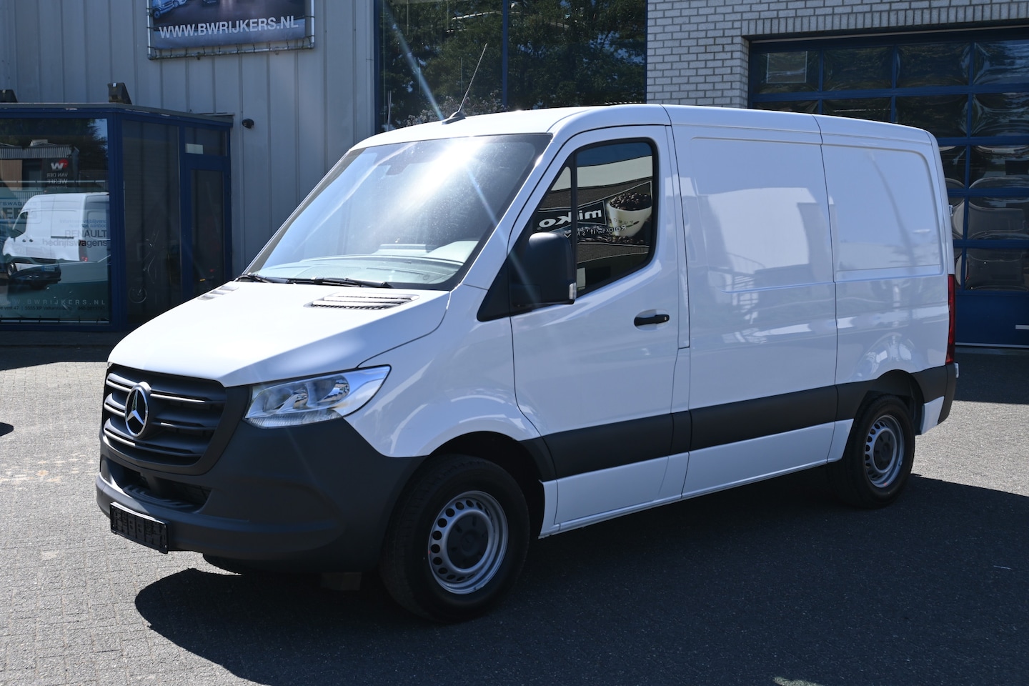 Mercedes-Benz Sprinter - 311 CDI L1H1 RWD MBUX met navigatie, Trekhaak - AutoWereld.nl