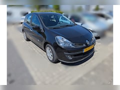 Renault Clio - 1.6-16V Dynamique