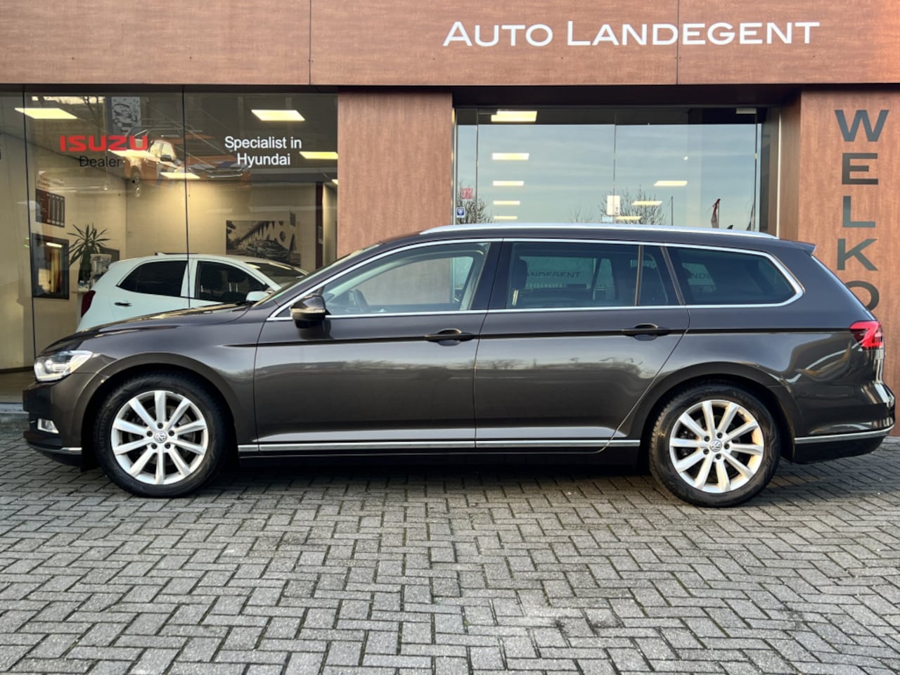 Volkswagen Passat Variant - 1.4 TSI ACT Highline - Automaat | Bluetooth | Camera | Lederen bekleding - AutoWereld.nl