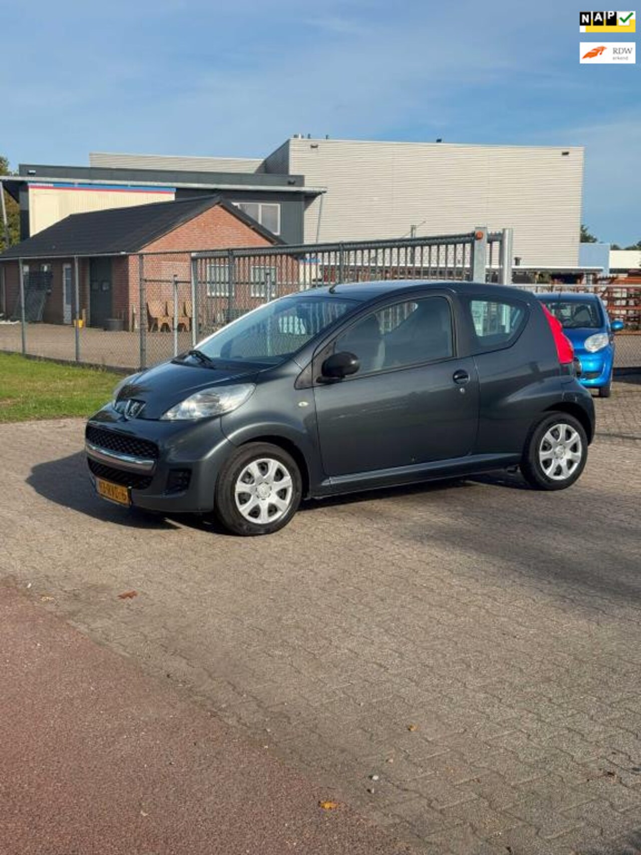Peugeot 107 - 1.0-12V XR 1.0-12V XR - AutoWereld.nl