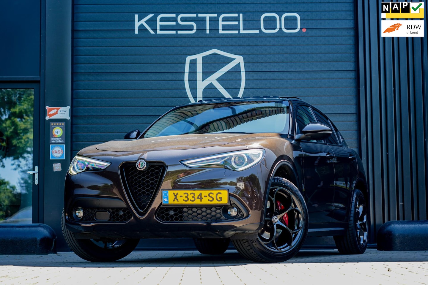 Alfa Romeo Stelvio - 2.2d 180 PK Super TREKHAAK/PANO/ACC/LEDER/KEYLESS/DNA/STOEL+STUURVERWARMING/CARPLAY/DAB+ - AutoWereld.nl
