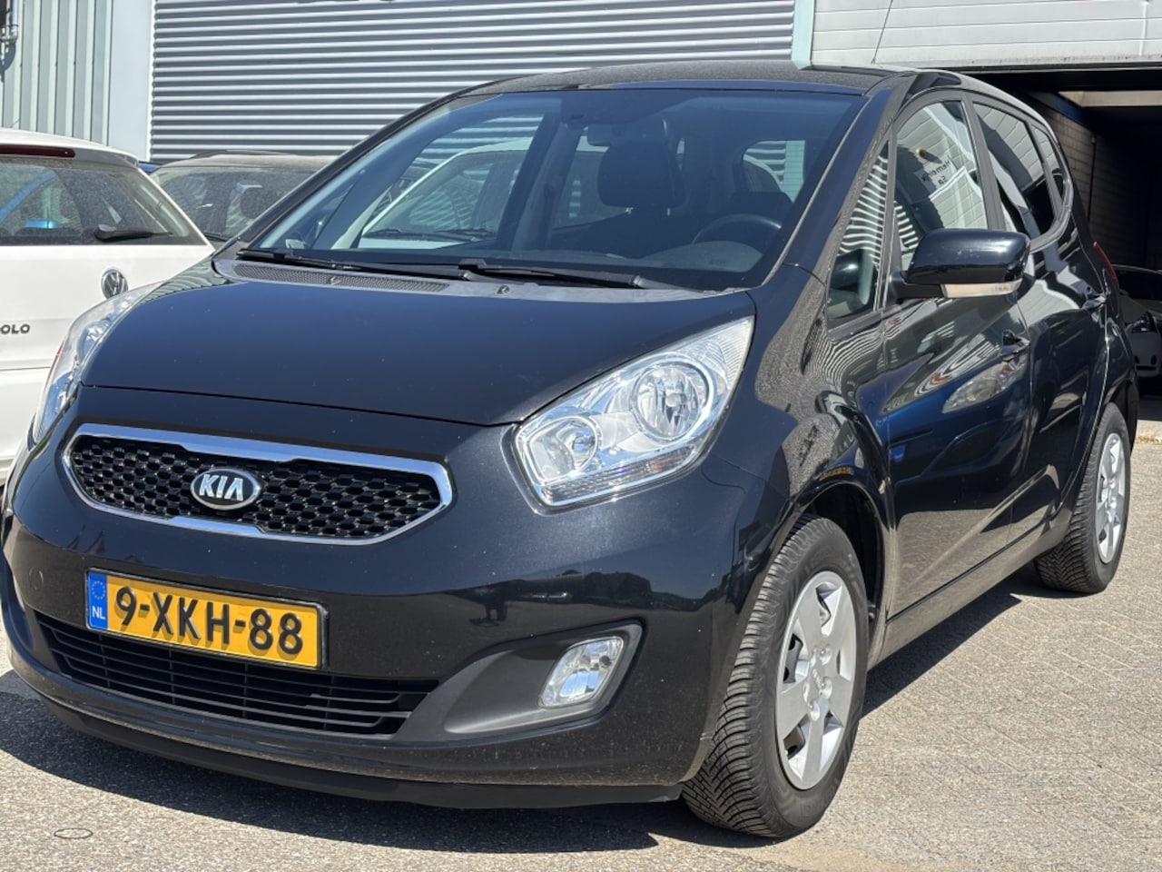 Kia Venga - 1.6 ExecutiveL. Automaat dealer onderh. - AutoWereld.nl