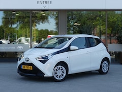Toyota Aygo - 1.0 VVT-i x-play | Camera | Blue Tooth | All Season