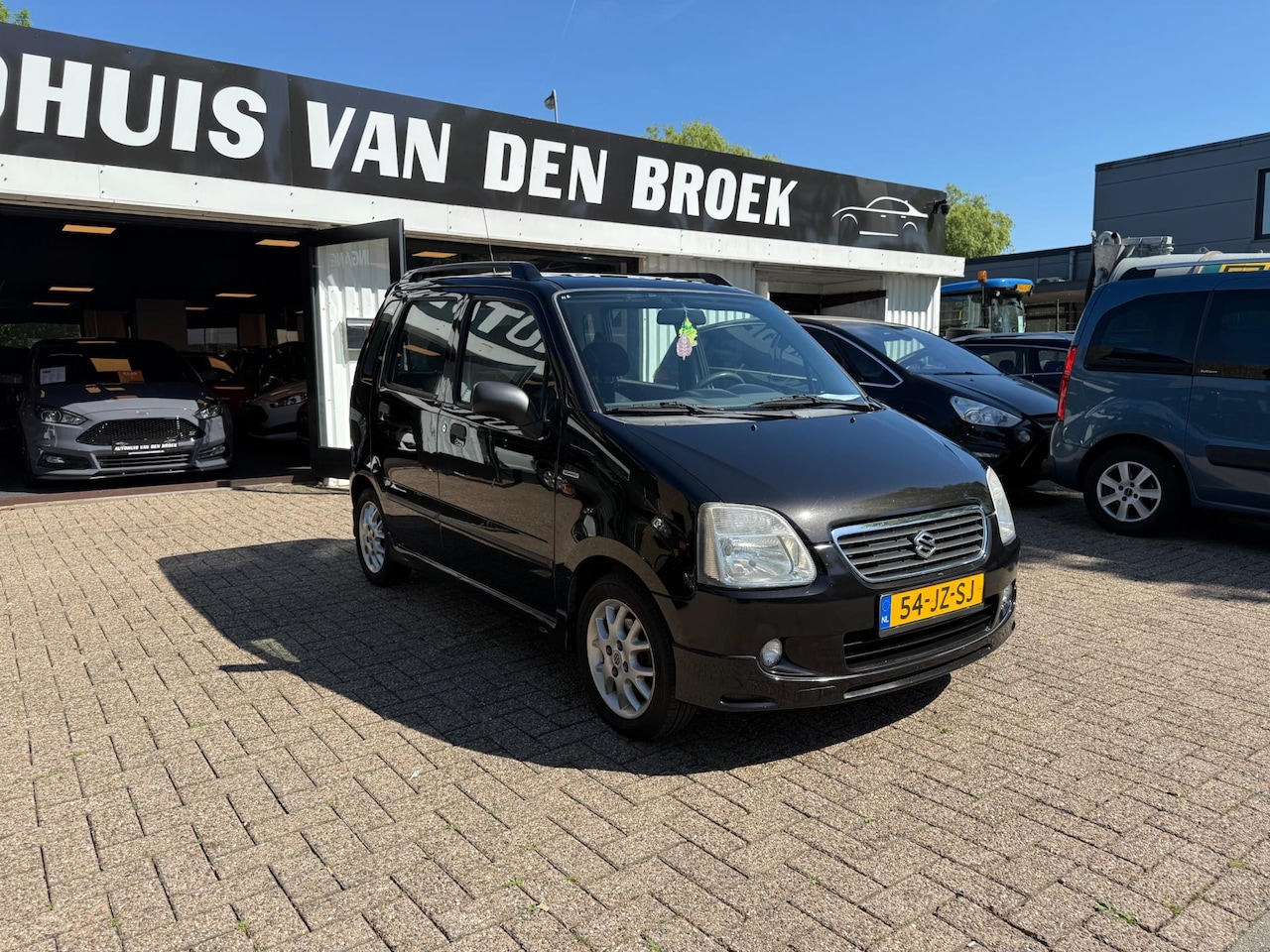 Suzuki Wagon R+ - 1.3 Special Airco Nw Apk Lmv Elek Pakket Dakrail NAP - AutoWereld.nl