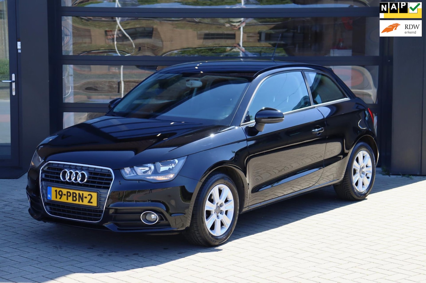 Audi A1 - 1.2 TFSI Attraction Pro Line | NAP | Airco | Cruise | LM Velgen - AutoWereld.nl