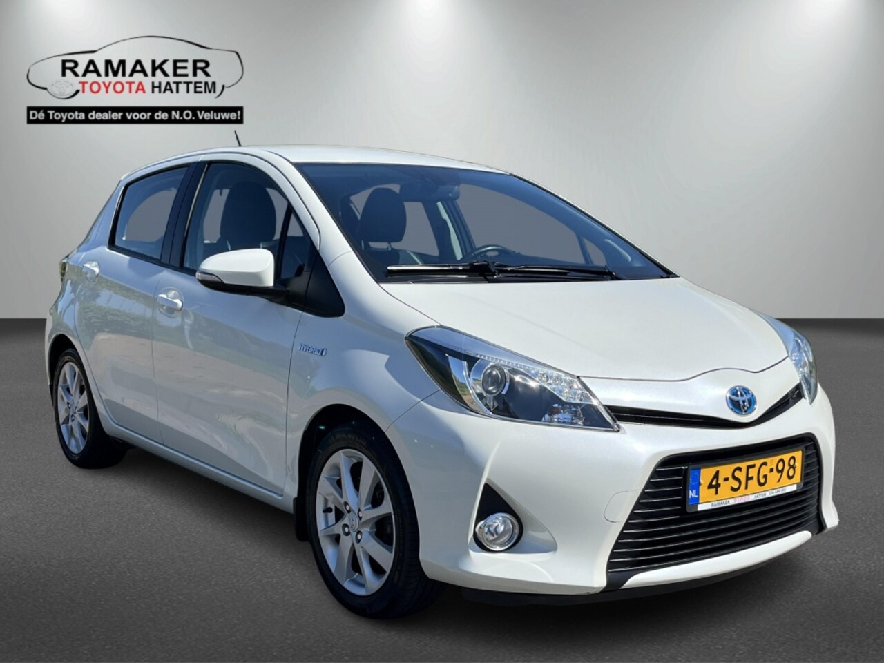 Toyota Yaris - 1.5 Full hybride Dynamic - AutoWereld.nl