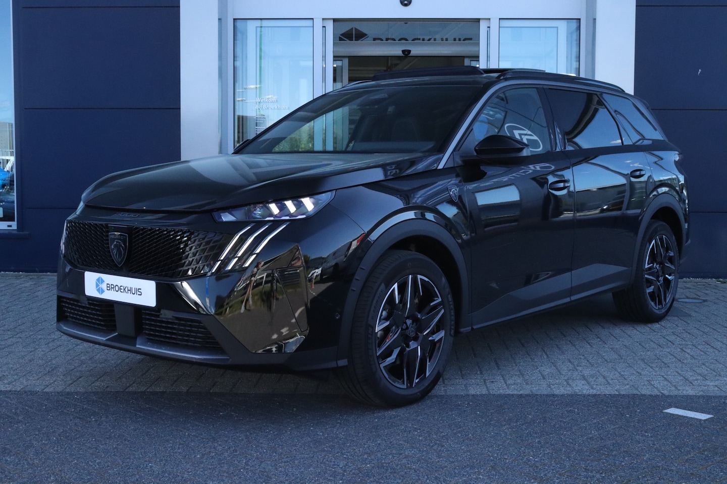 Peugeot 5008 - 1.2 Hybrid 136 GT | 7-Zits | FULL OPTION | Adaptieve Cruise | 360' Camera | Pano | Massage - AutoWereld.nl
