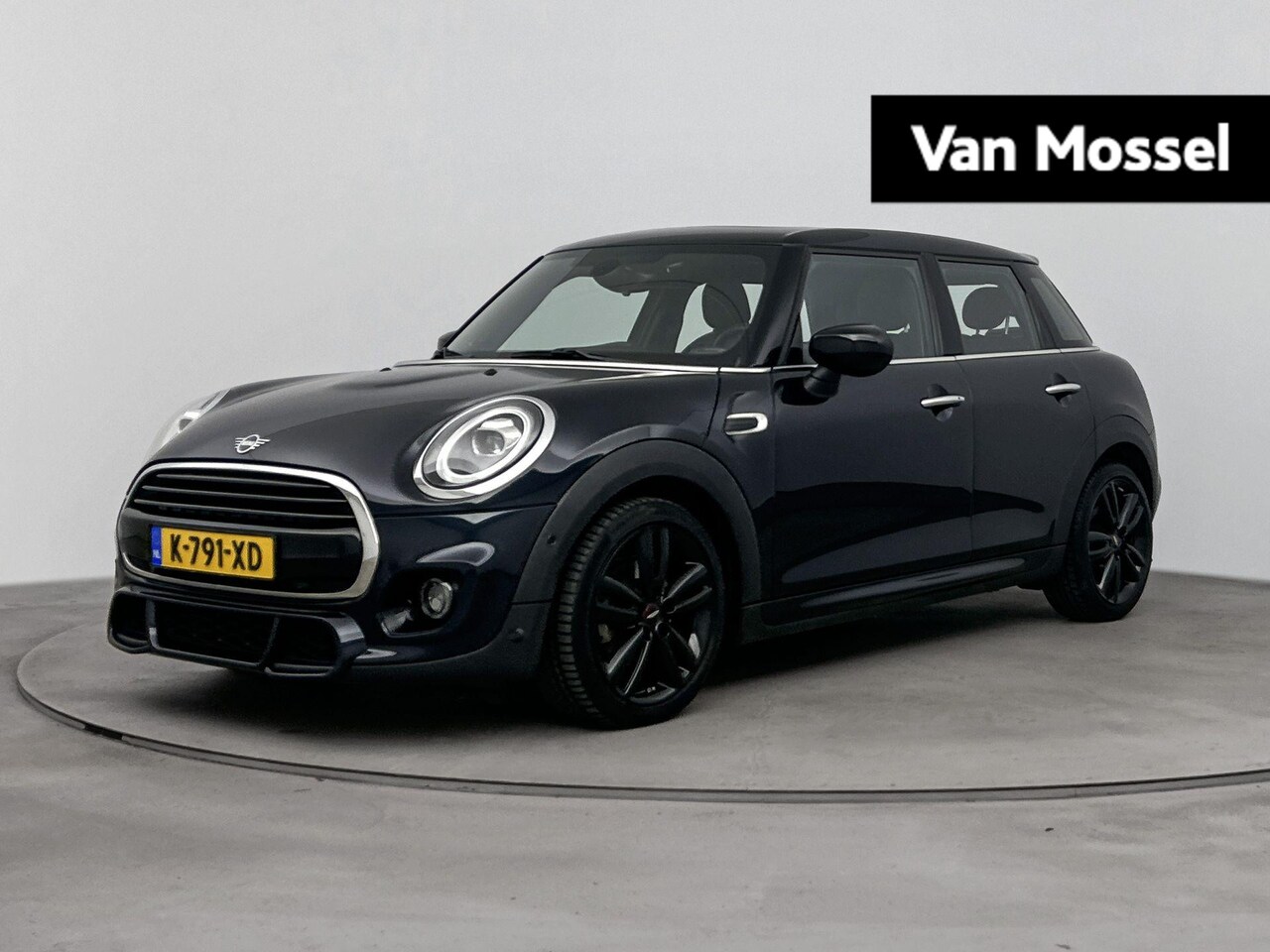 MINI Cooper - Mini 1.5 Dalston Edition 136PK | John Cooper Works Pakket | Harman Kardon | Panorama-dak | - AutoWereld.nl