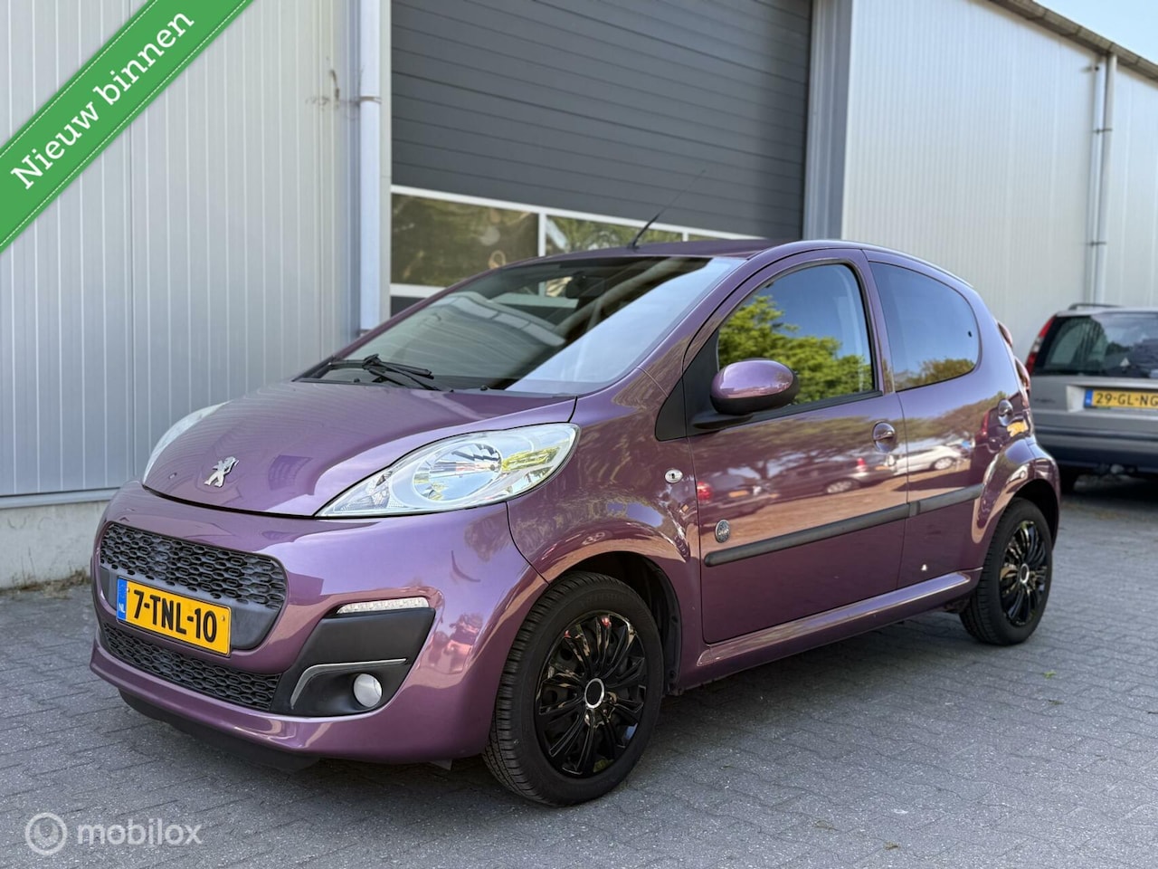 Peugeot 107 - 1.0 Envy 1.0 Envy, Airco, 5-deurs, Weinig km’s - AutoWereld.nl