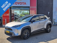 Toyota Yaris Cross - 1.5 Hybrid AWD Adventure TREEPLANKEN DODEHOEKSENSOREN PANORAMADAK PDC